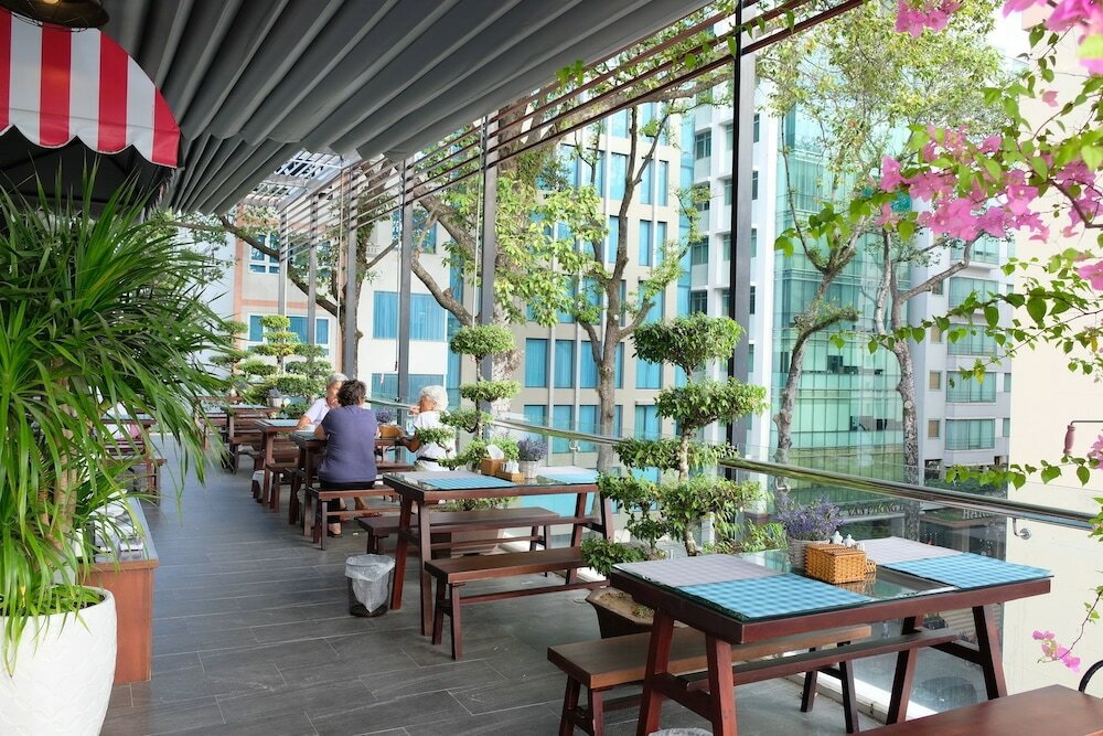 Фото The Umi Hotel