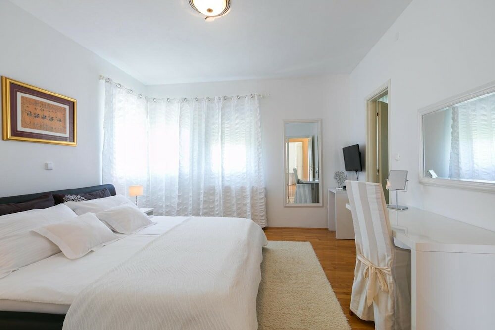 Фото Luxury Apartments Klara