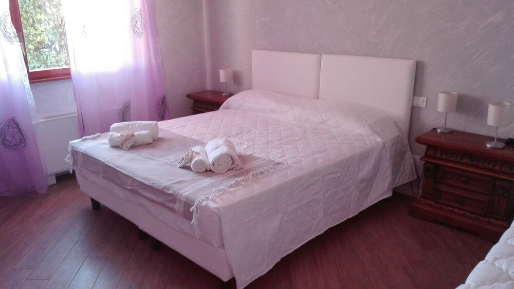 Фото La Bouganville B&b