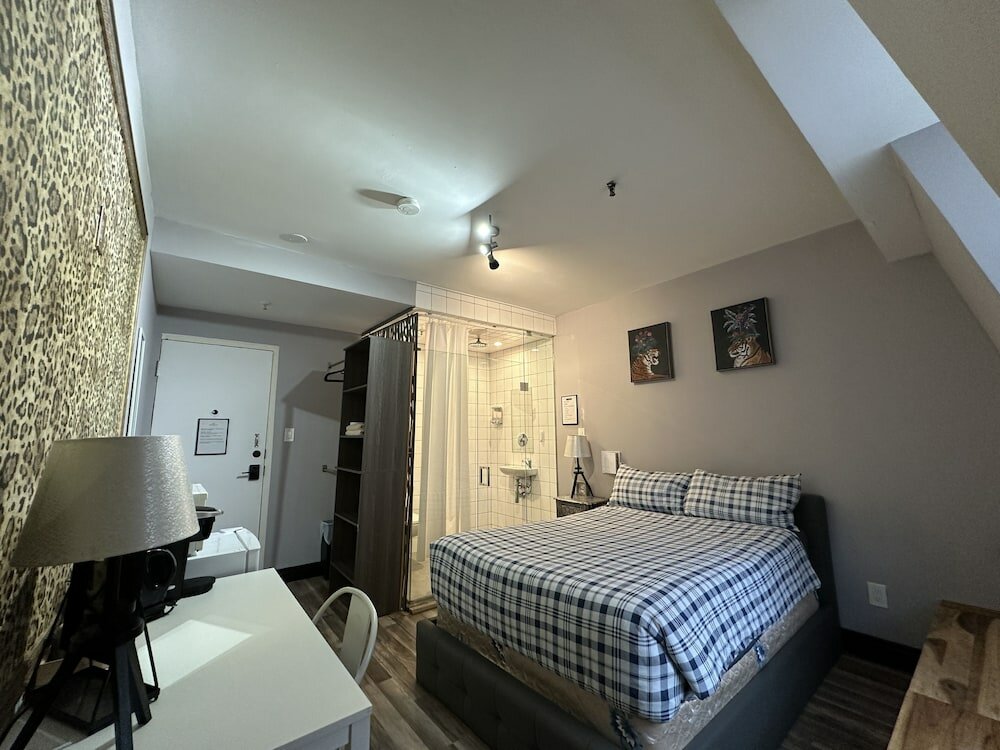 Фото Palmerston Hotel