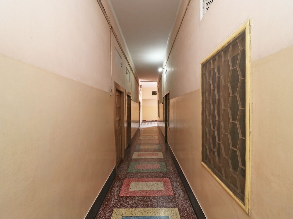 Фото Hotel Saraogi