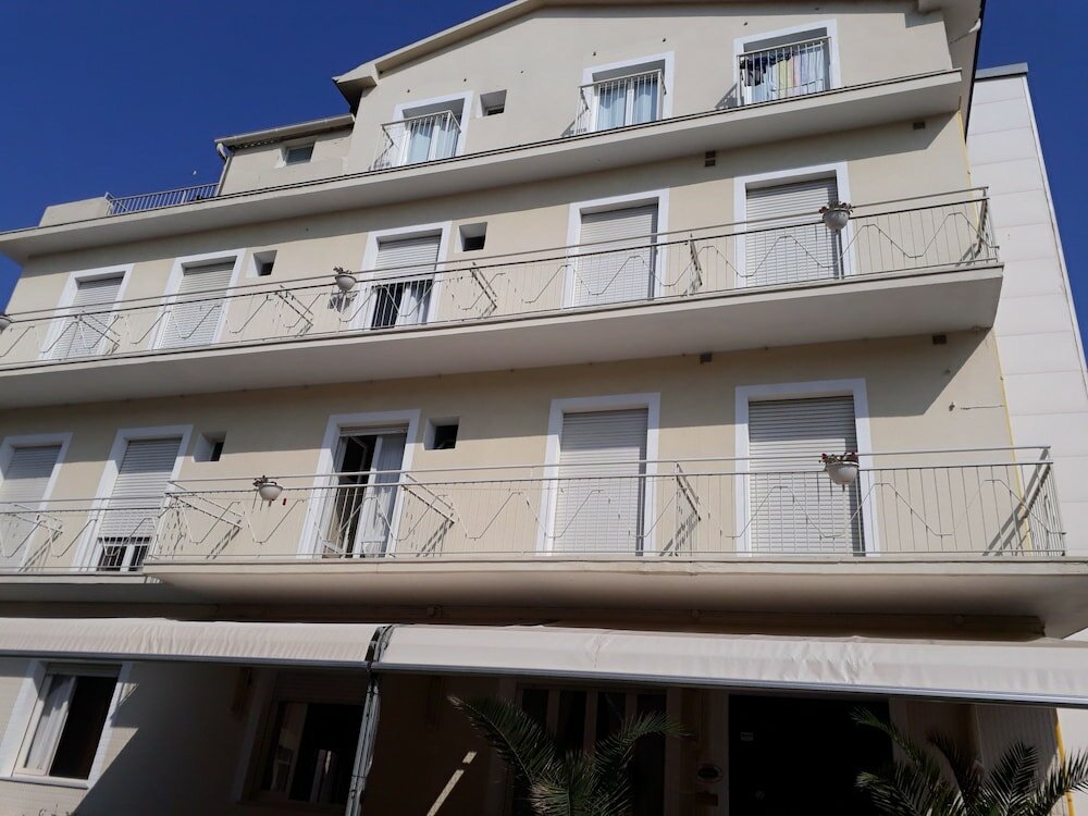 Фото Hotel Mon Reve