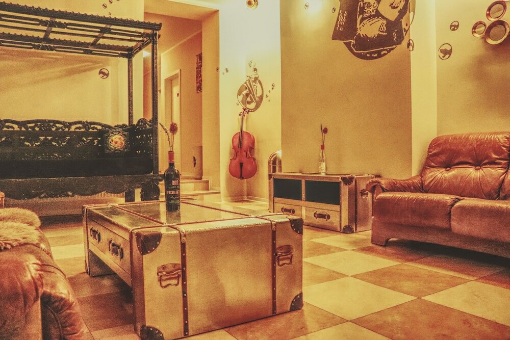 Фото Opera Hostel