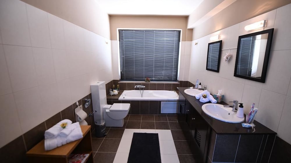 Фото Lilies Villa