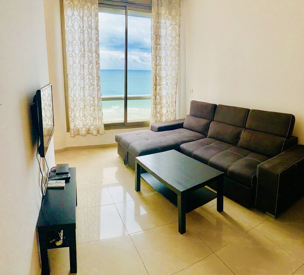 Фото Royal on the Sea