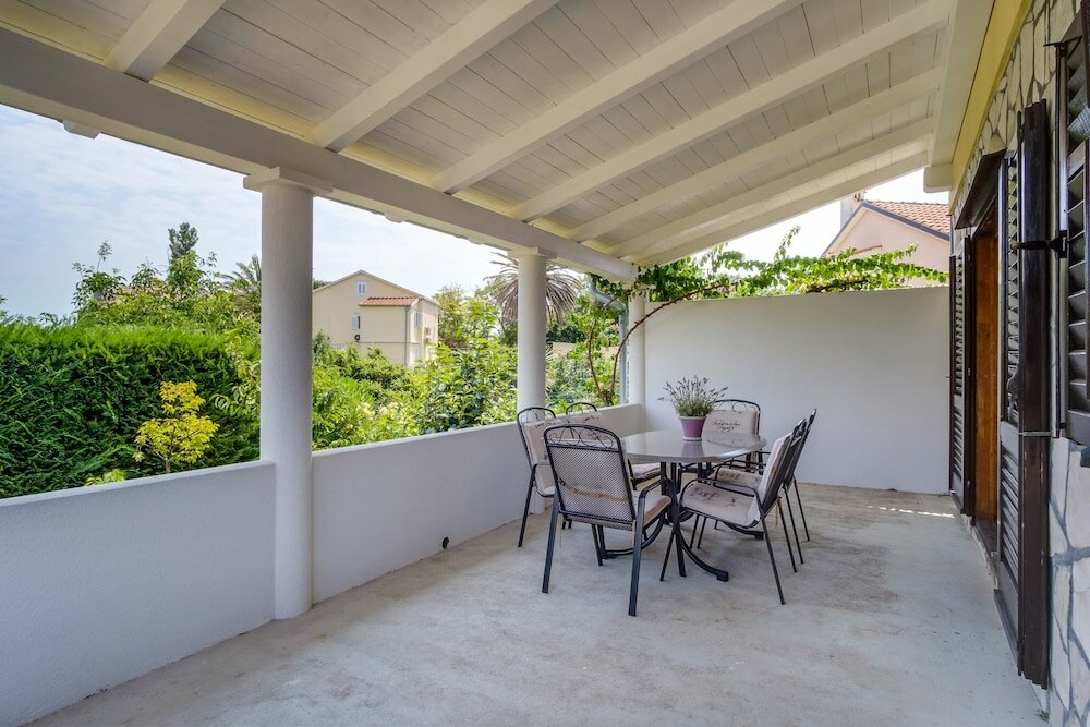 Фото Villa Mirta