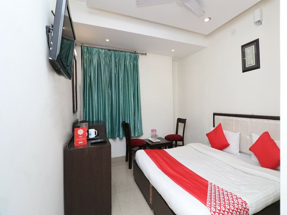 Фото Oyo 27921 Hotel Shalimar