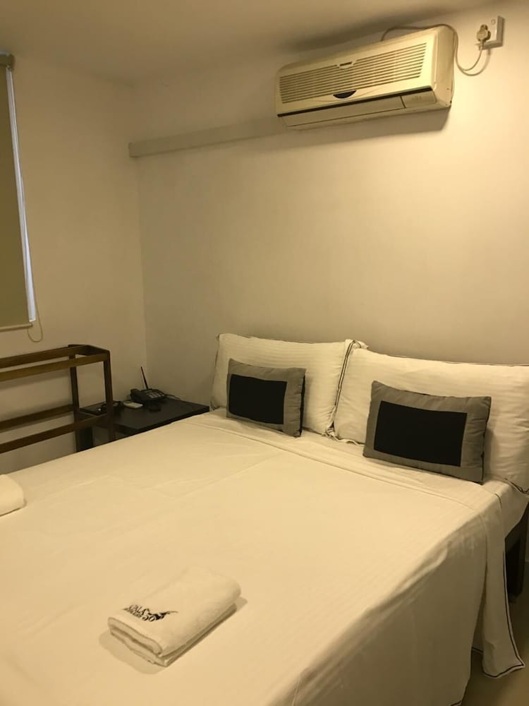 Фото Impala City Hotel and Hostel Kandy 50