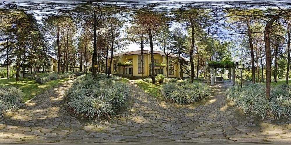 Фото Puri Setiabudhi Residence