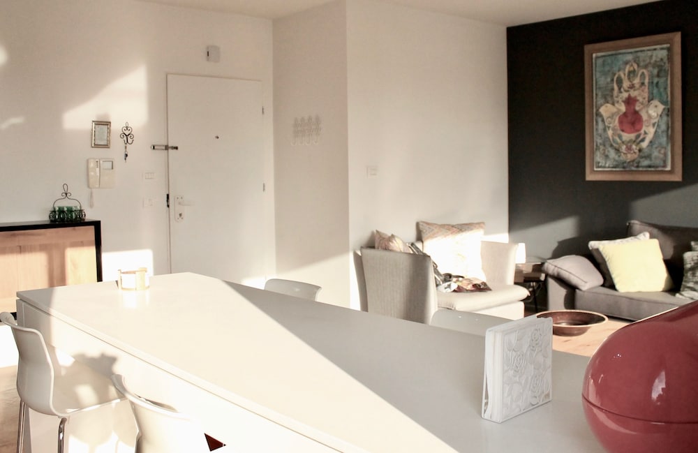 Фото Stunning Duplex Near the Sea