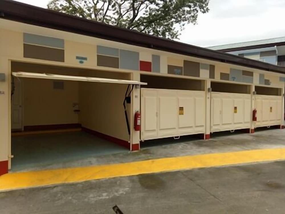 Фото Dianne Gardens Hotel