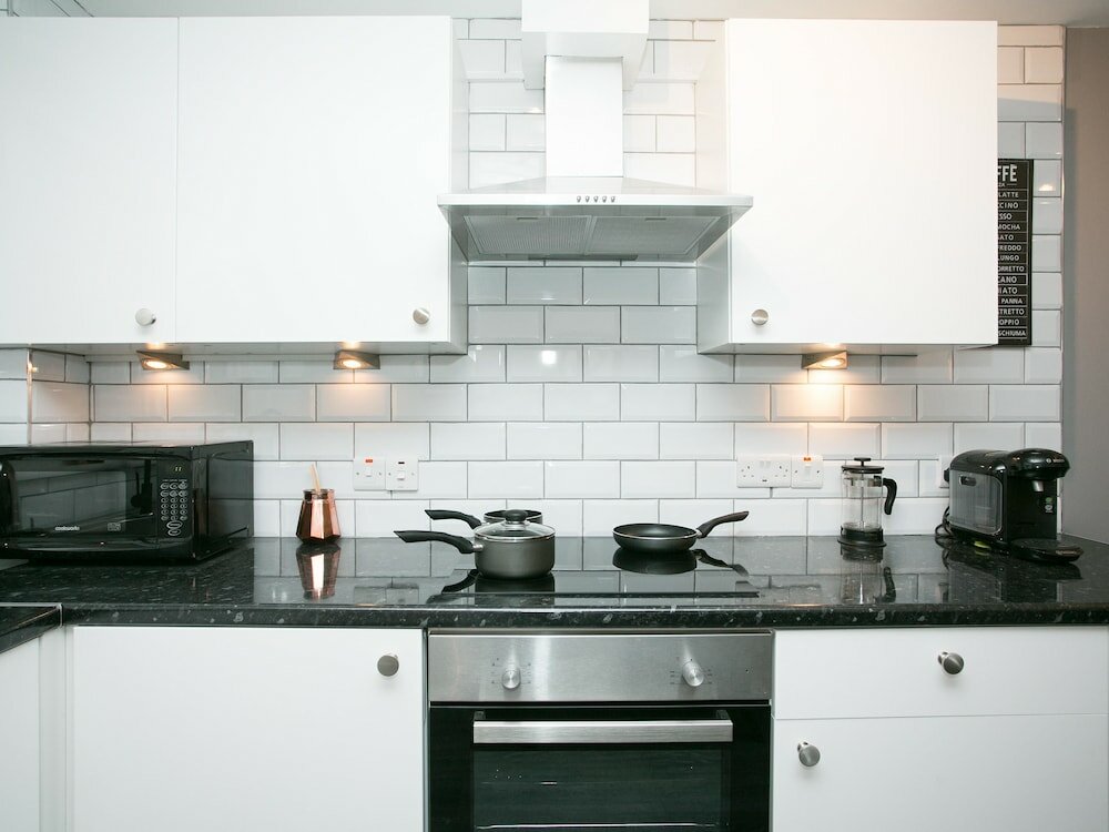 Фото Malone Place Apartment