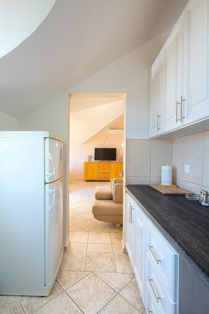 Фото Adriatic Hill Apartments