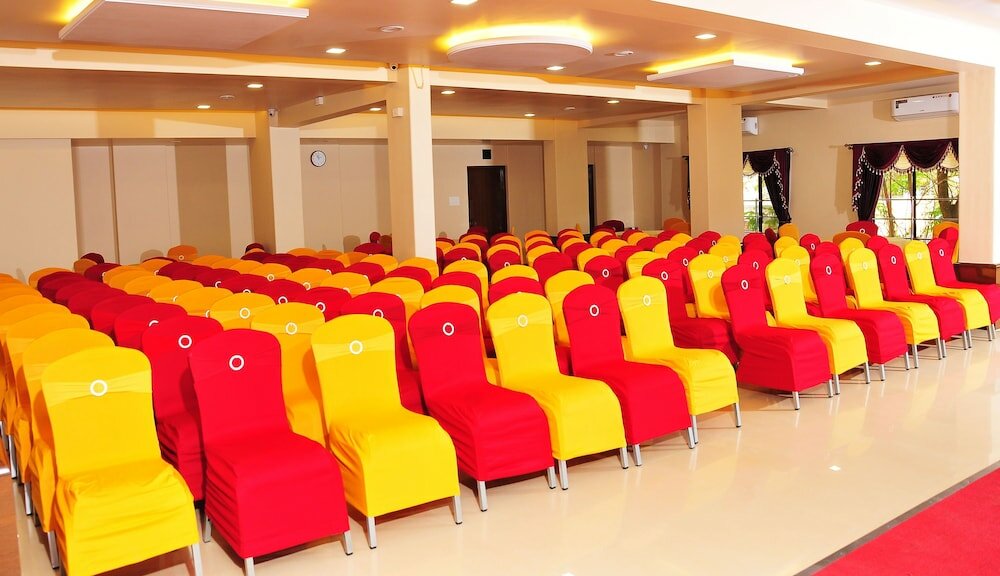 Фото Aakash Hotel