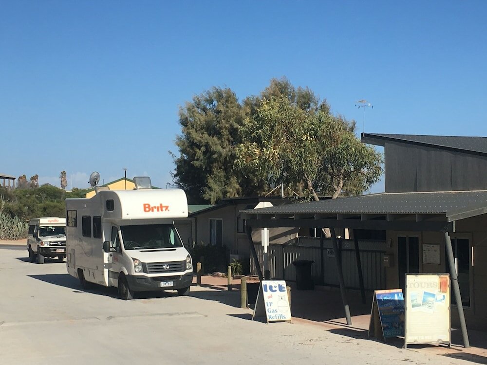 Фото Tasman Holiday Parks – Denham Seaside