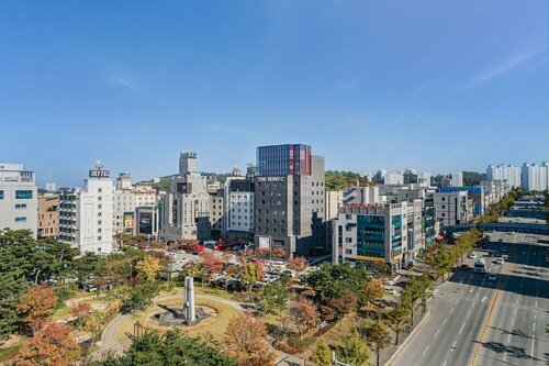 Гостиница The HongC Hotel Gangneung