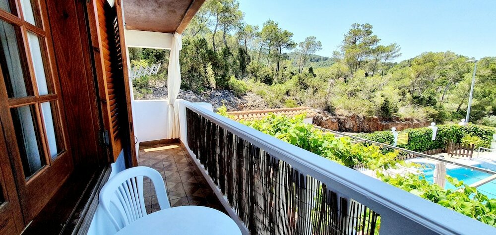 Фото Granada Apartments Ibiza