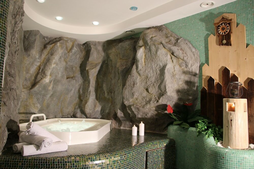 Фото Hotel Alpenrose
