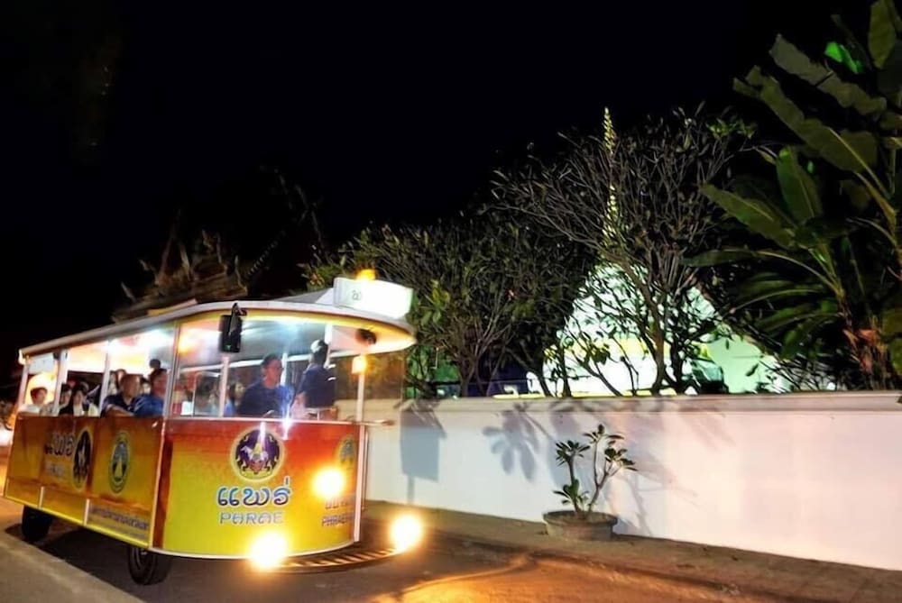 Фото Gingerbread House B&b