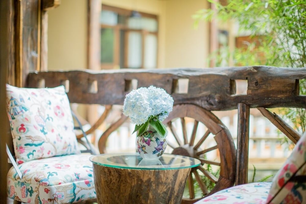 Фото China Old Story Inn Lijiang Elite Garden