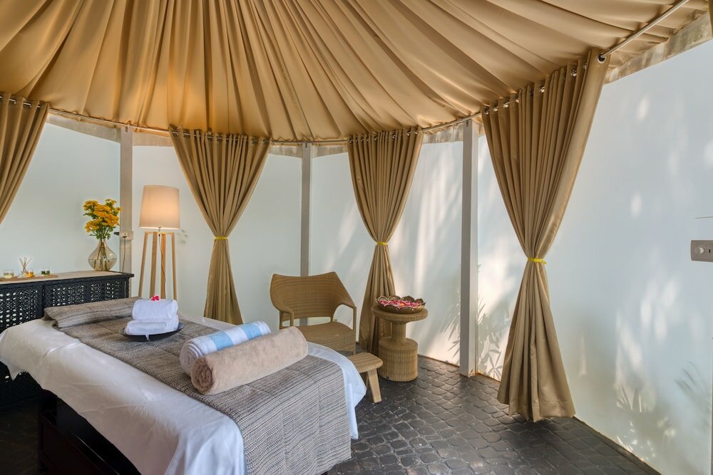 Фото Azaya Beach Resort Goa