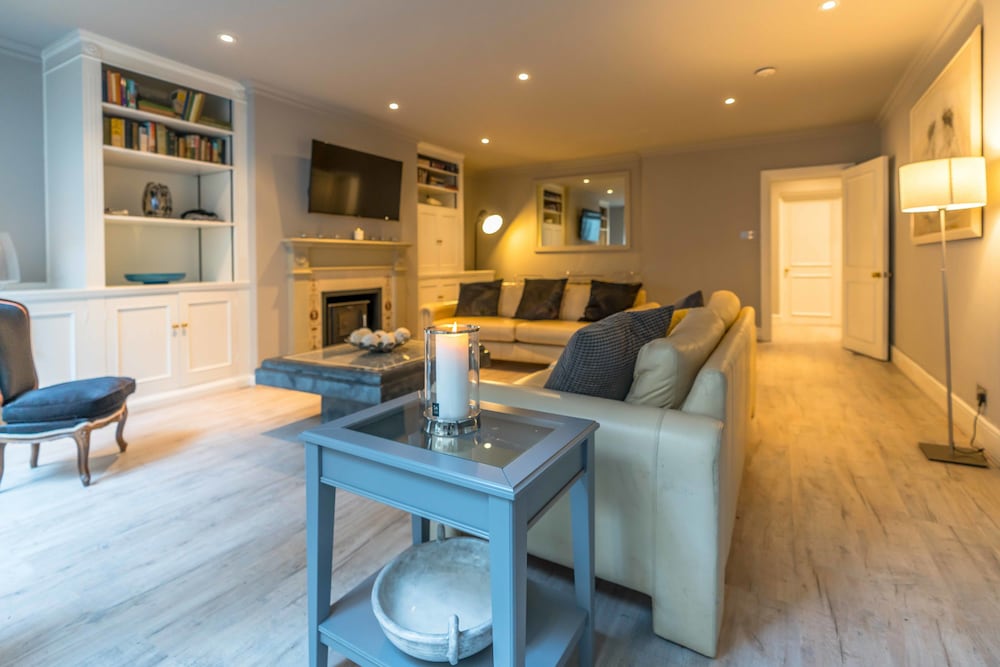 Фото Stunning house in Chelsea