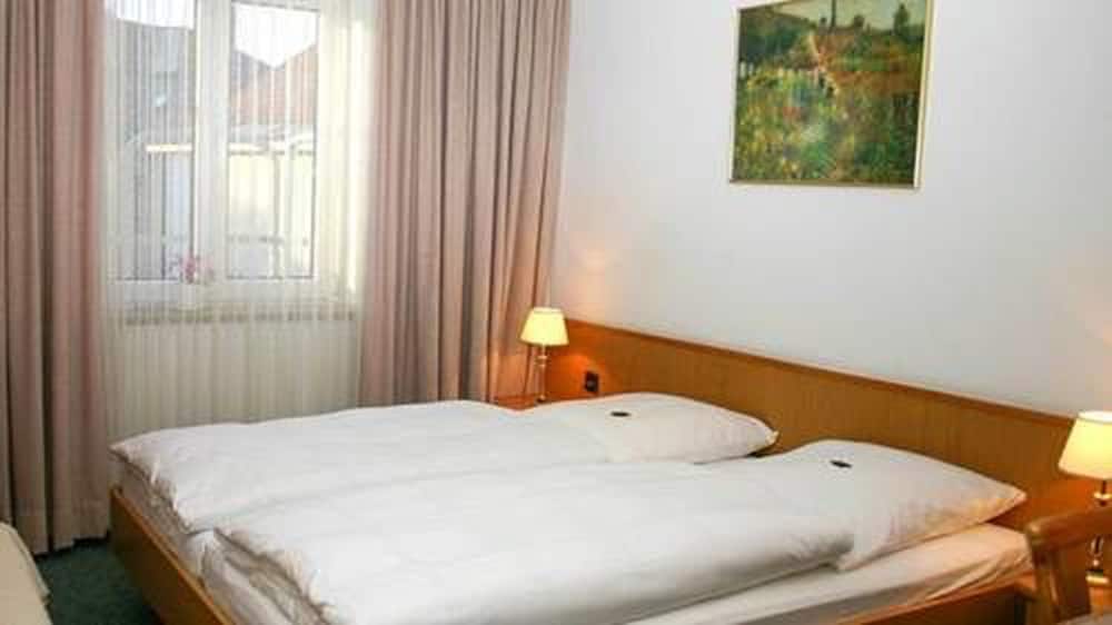Фото Hotel Occam