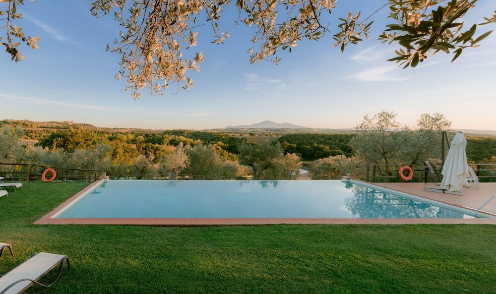 Фото Borgo Sant'Ambrogio Resort