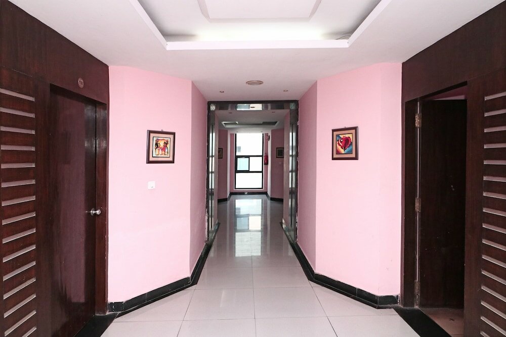 Фото Oyo 4754 Hotel Center Point
