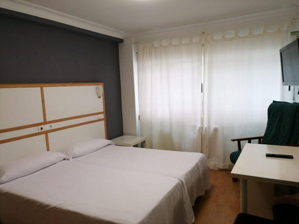 Фото Hostal Mara