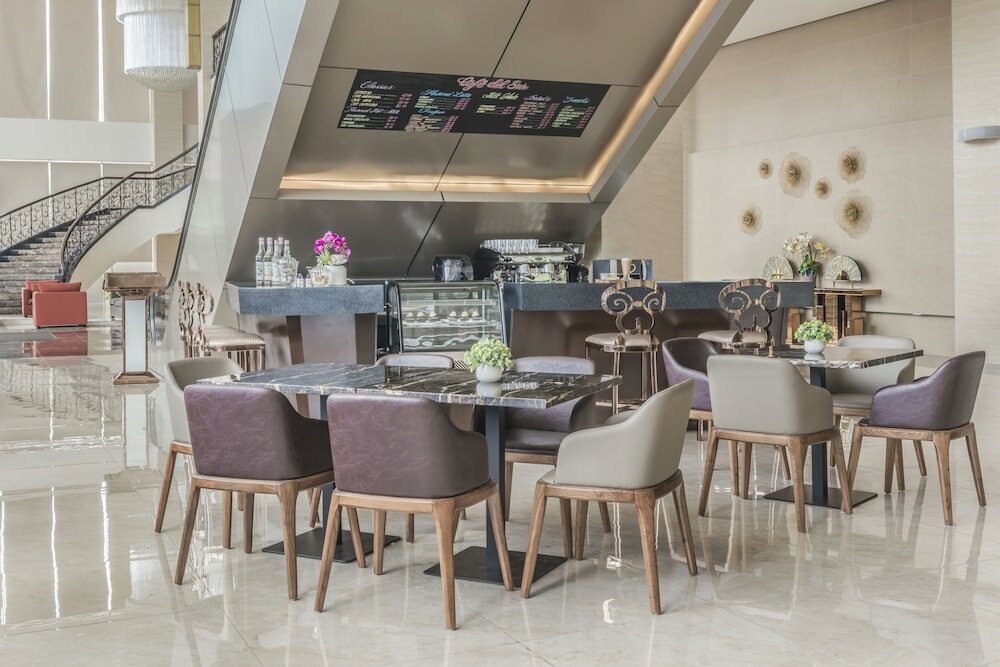 Фото Marcian Garden Hotel