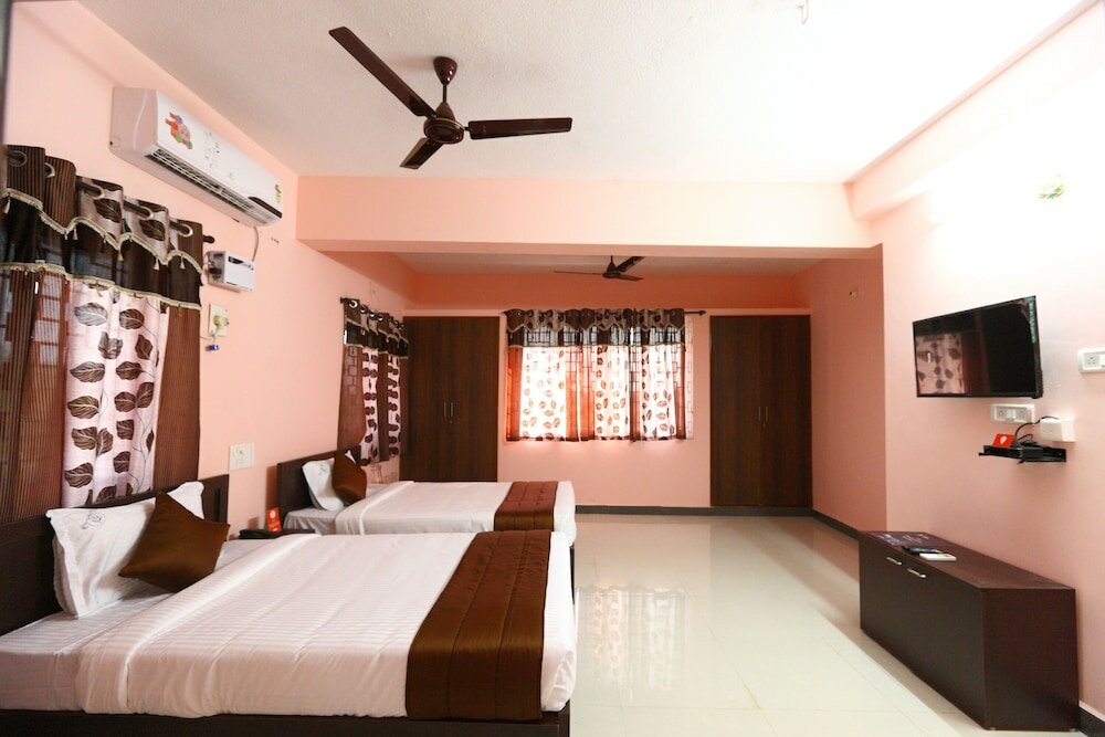 Фото Oyo 7722 Sorgam Serviced Apartments