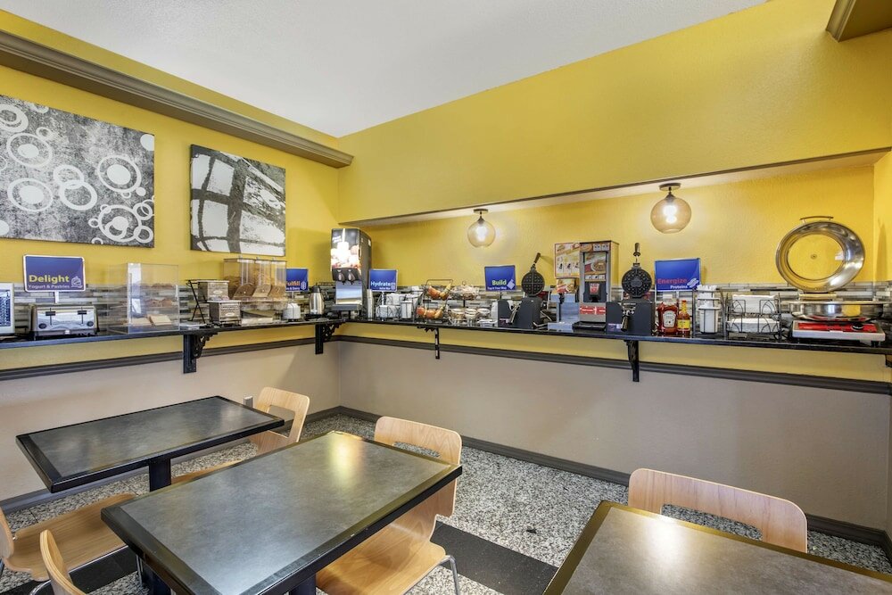 Фото Best Western West Monroe Inn