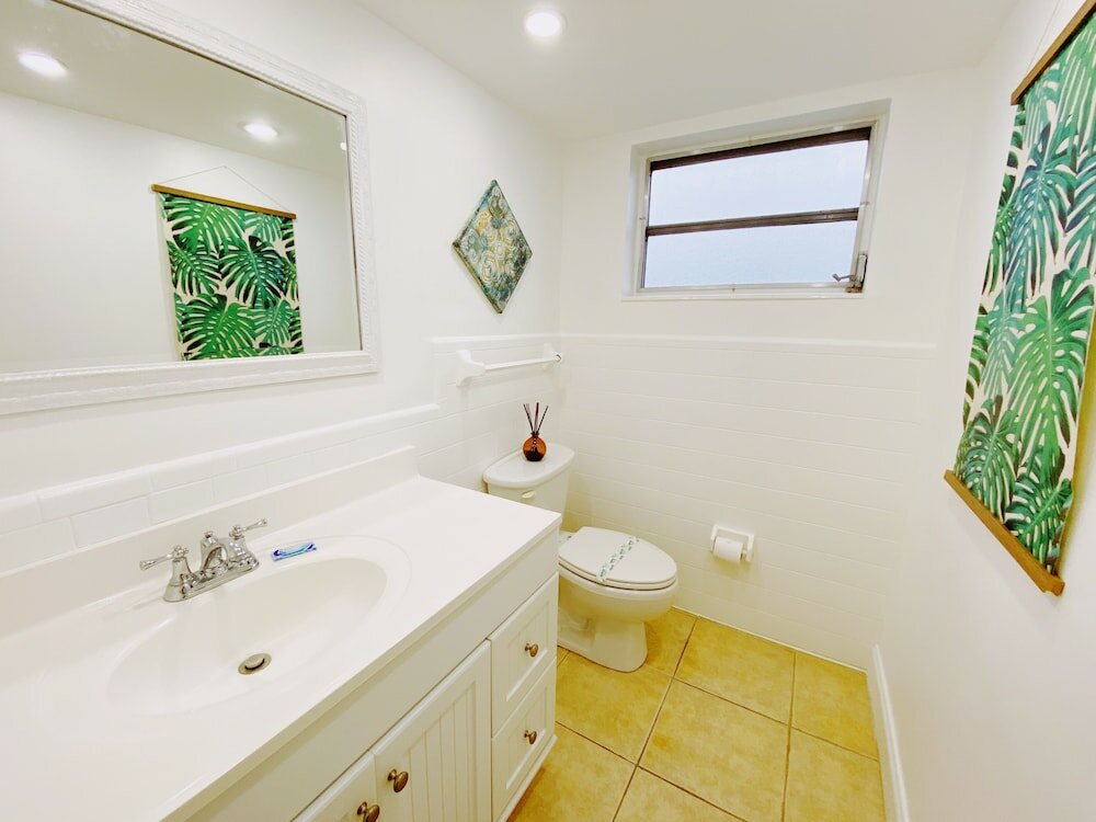 Фото Bayview Regency Apartments by Lowkl