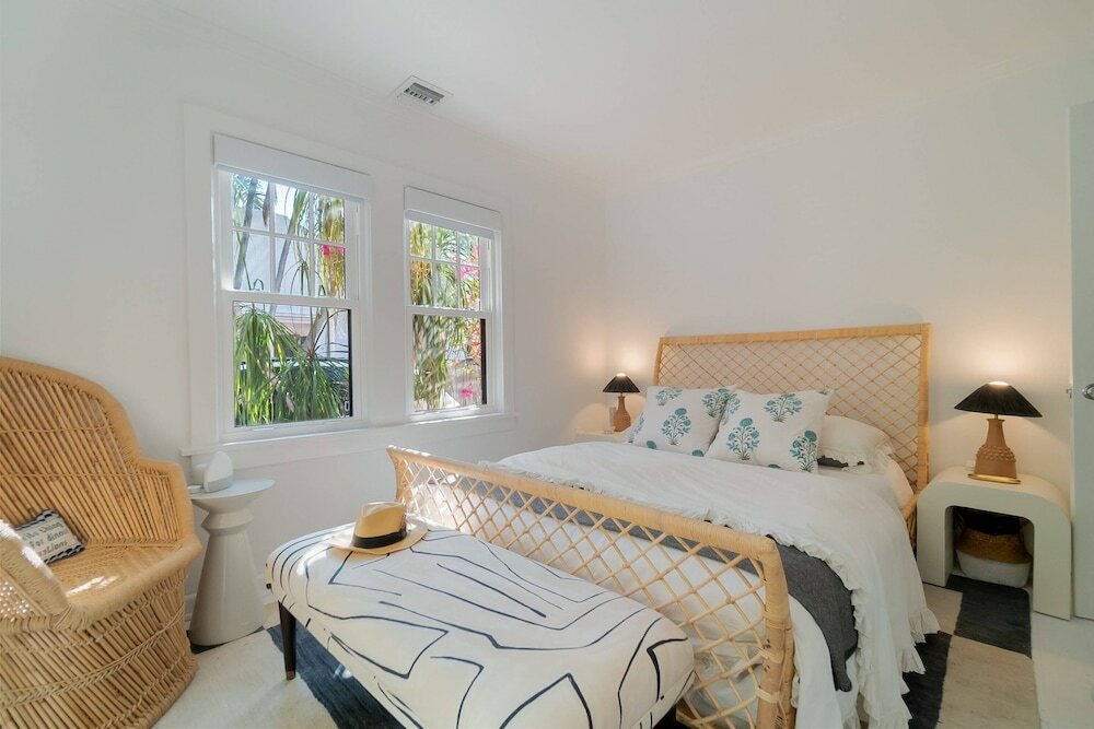 Фото The Palms Cottage Private Pool, Downtown, Beach, The Square