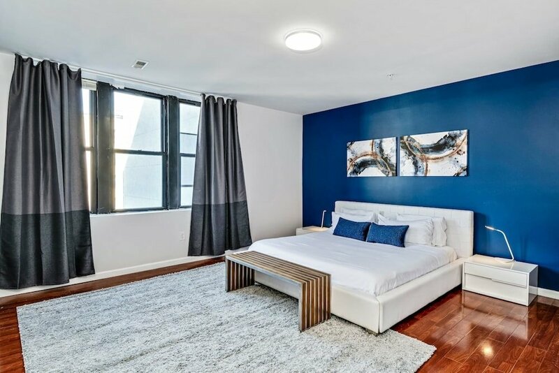 Гостиница Cozy and Stylish 2bd Apt With Great Location!