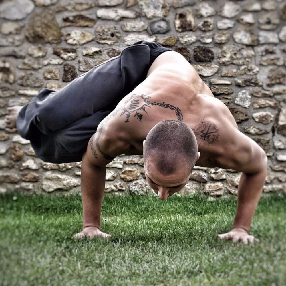 Фото 1735 Stone Farmhouse