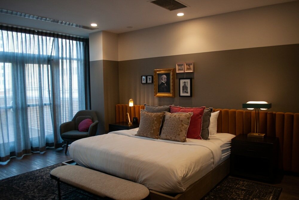 Фото Cyrus Hotel, Topeka, a Tribute Portfolio Hotel