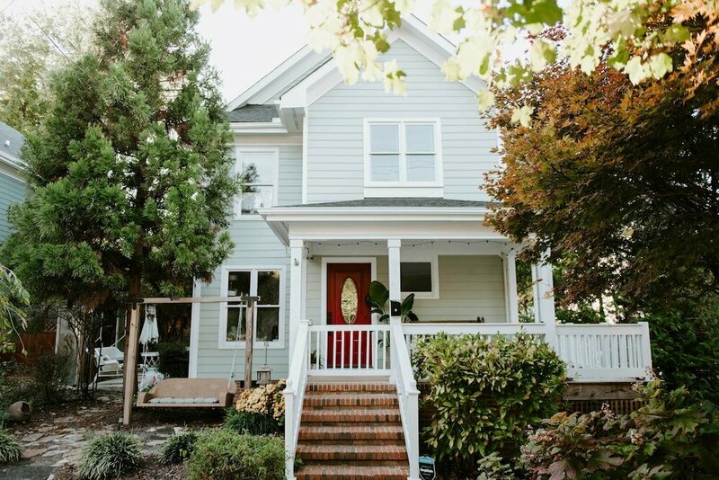 Гостиница Home With Outdoor Oasis in Downtown Raleigh! в Роли