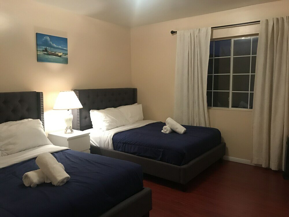 Фото Hollywood Luxury Double bedrooms