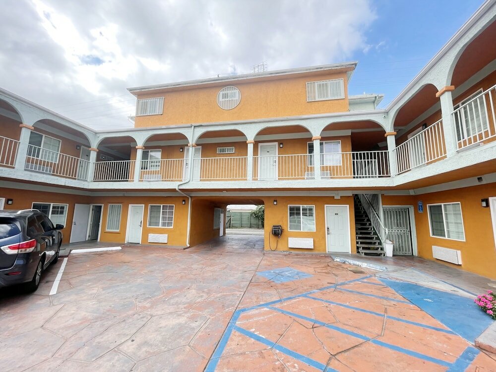 Фото Economy Inn