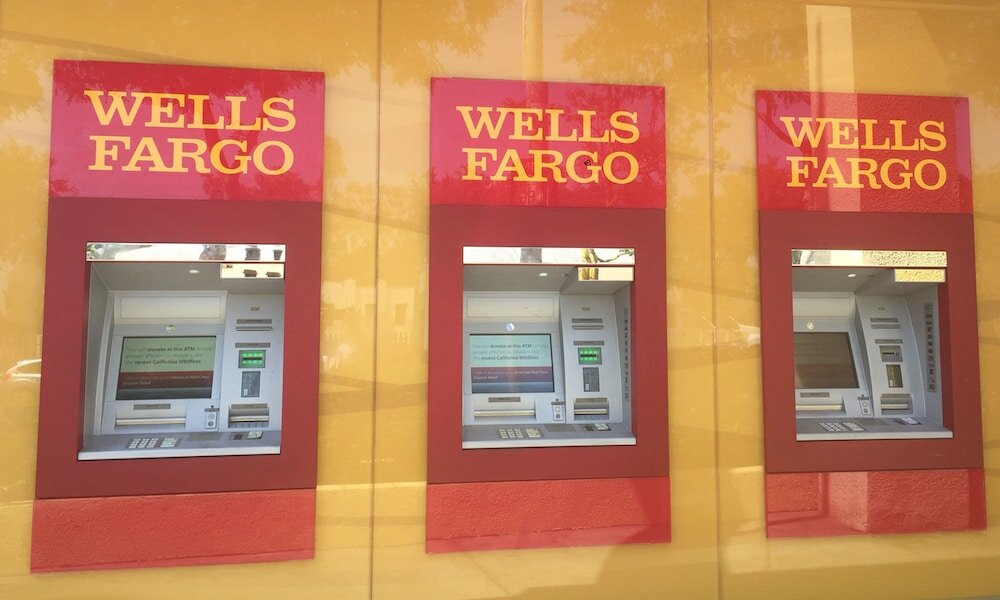 Фото Ramada Plaza by Wyndham West Hollywood Hotel & Suites