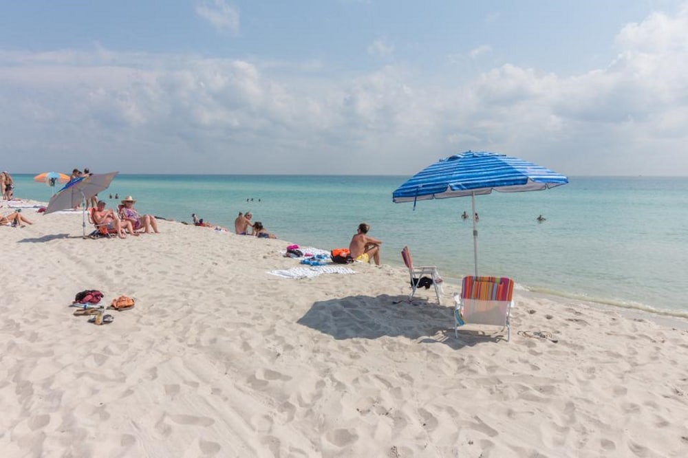 Фото Miami Beach Castle by the Ocean