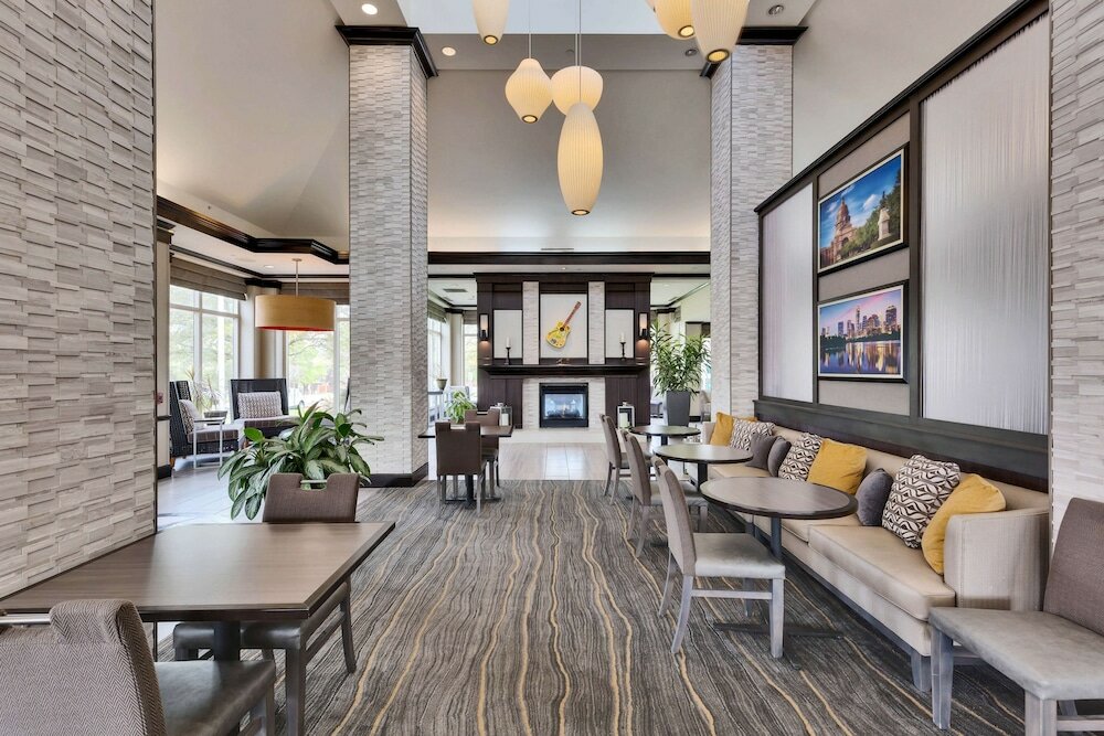 Фото Hilton Garden Inn Austin Nw/Arboretum