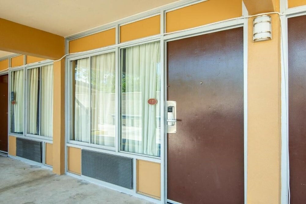 Фото Hotel Bel-Air Orlando