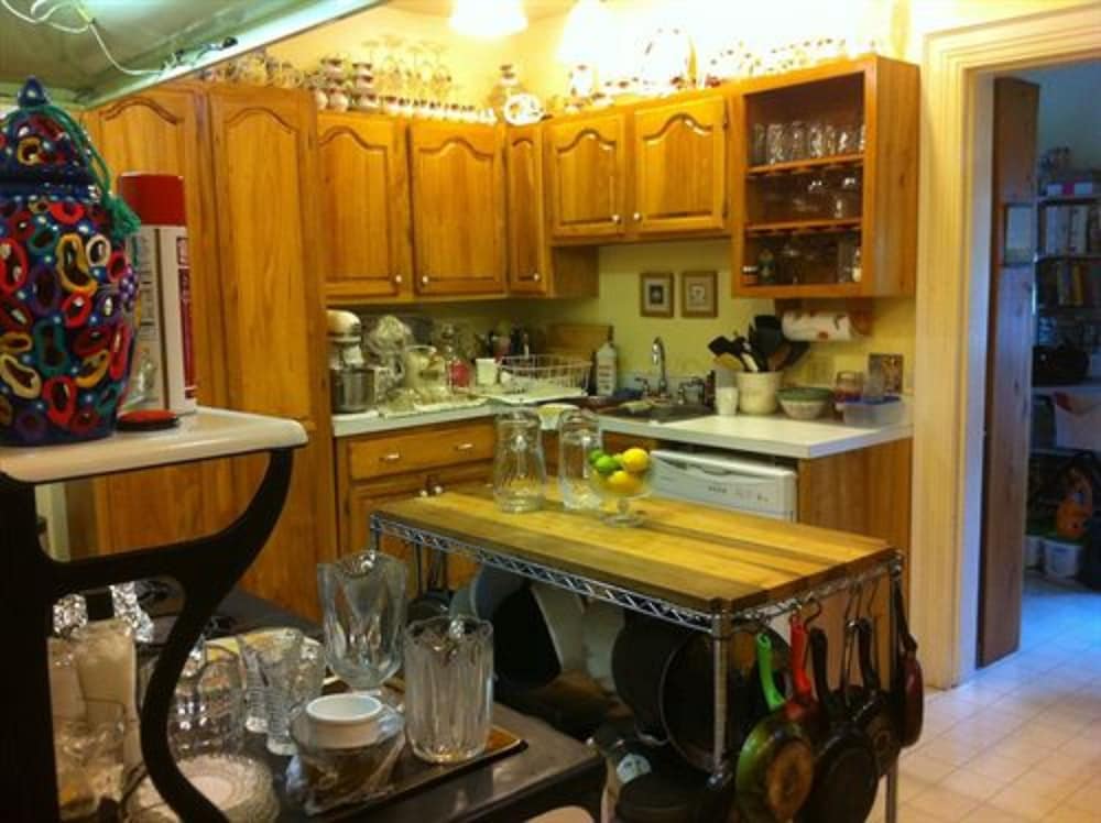 Фото Brass Pineapple Inn