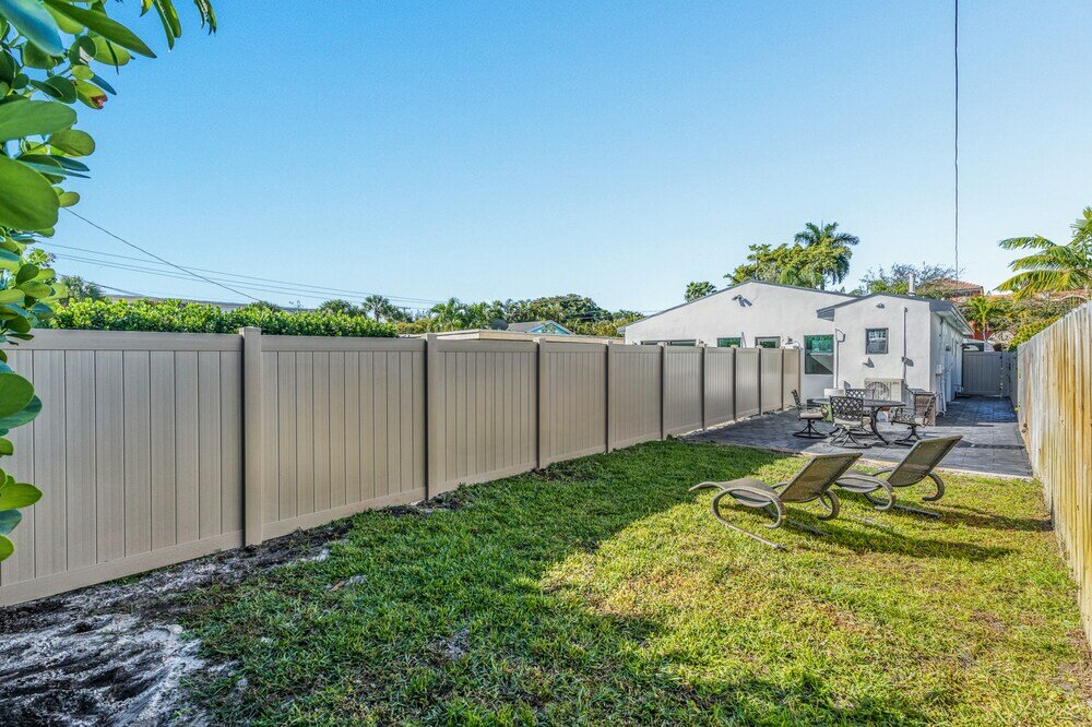 Фото Lauderdale 1 Bedroom Lux by Opus