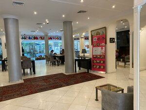 Гостиница Karoon