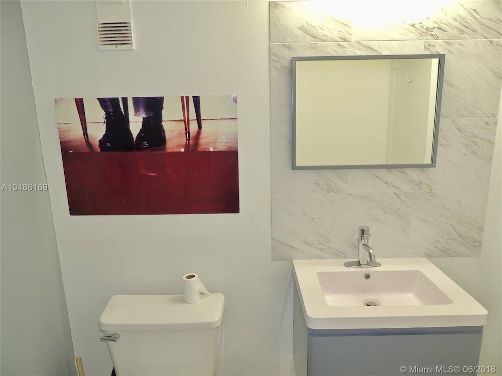 Фото Wow Condo, Middle of South Beach, Block From Ocean