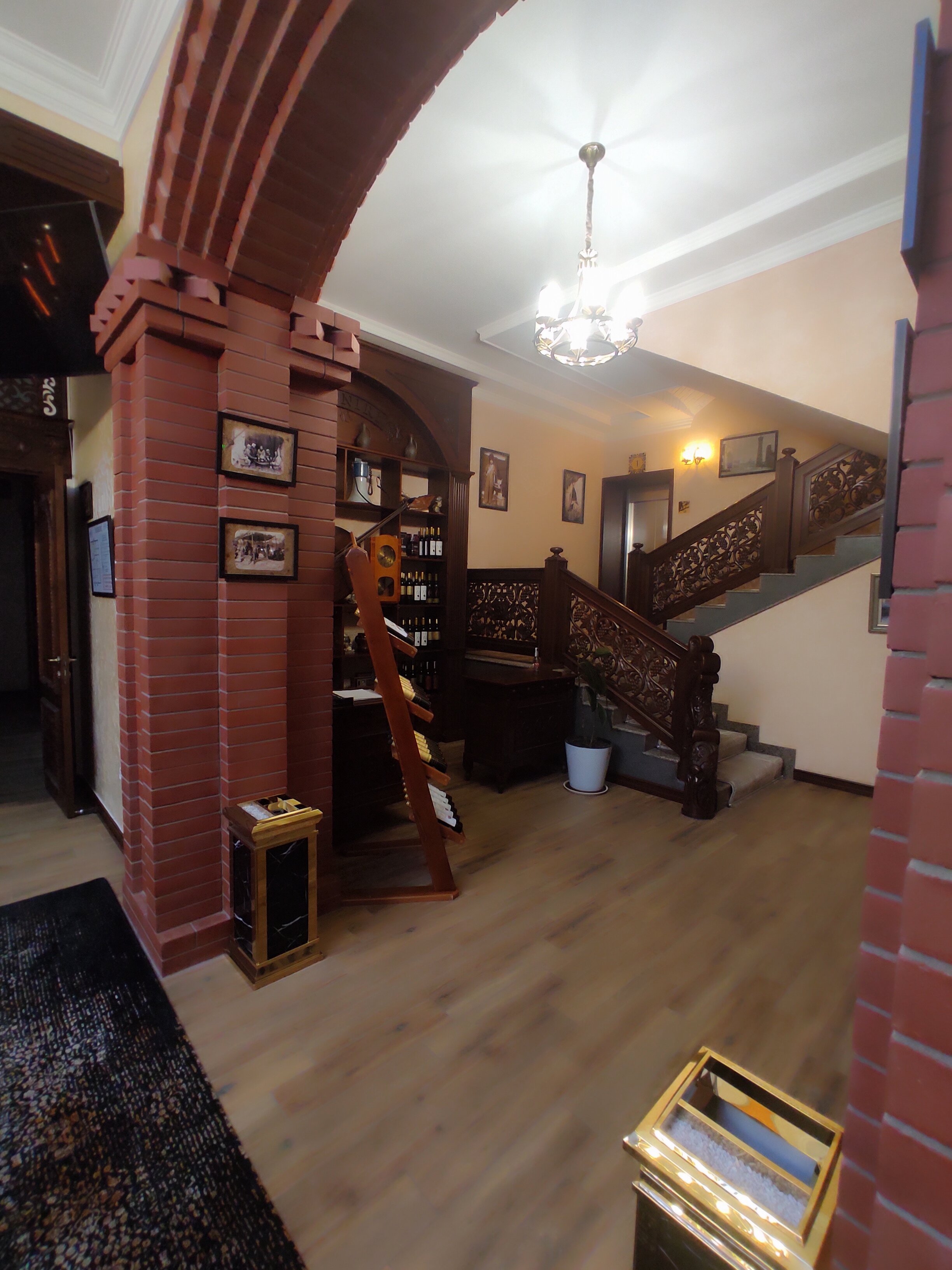 Фото Bagizagan Hotel